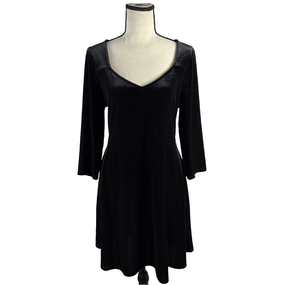 Express Black Velvet Skater Dress Long Sleeve V Neck Fit & Flare L